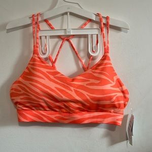 NWT Old Navy woman’s activewear sports bra size Large